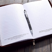 Imagen de Man of God - 1 Timothy 6:11 Gift Pen