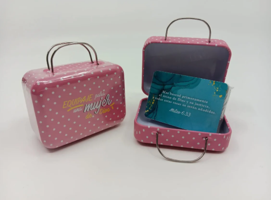 Imagen de Equipaje para una mujer de Dios - Caja de promesas metálica maleta