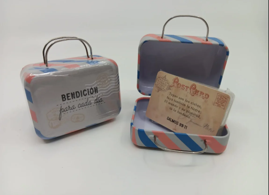 Imagen de Bendición para cada día - Caja de promesas metálica maleta
