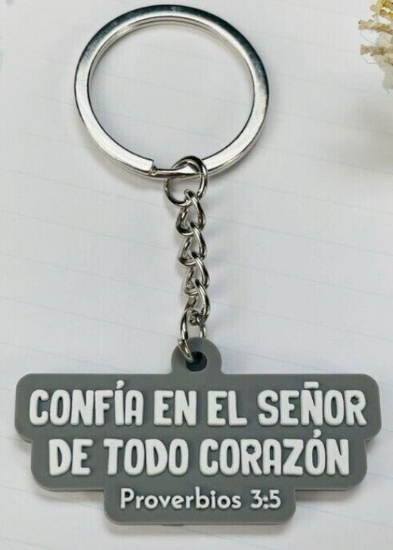 Imagen de Llavero caucho. Confía en el Señor de todo corazón